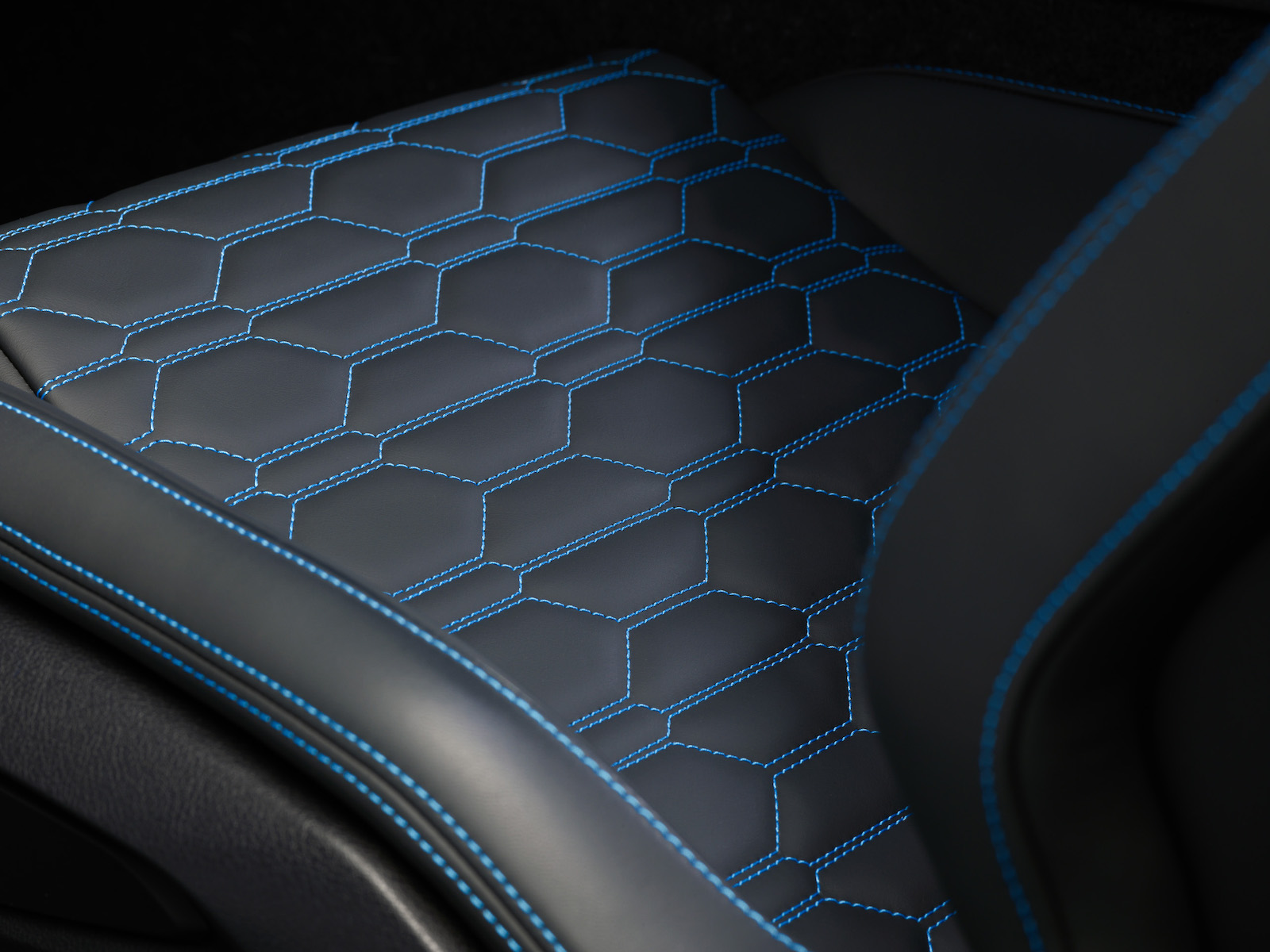 20200515_22_Roland_Gumpert_Nathalie_First_Edition_Interior_L-Side_Seat